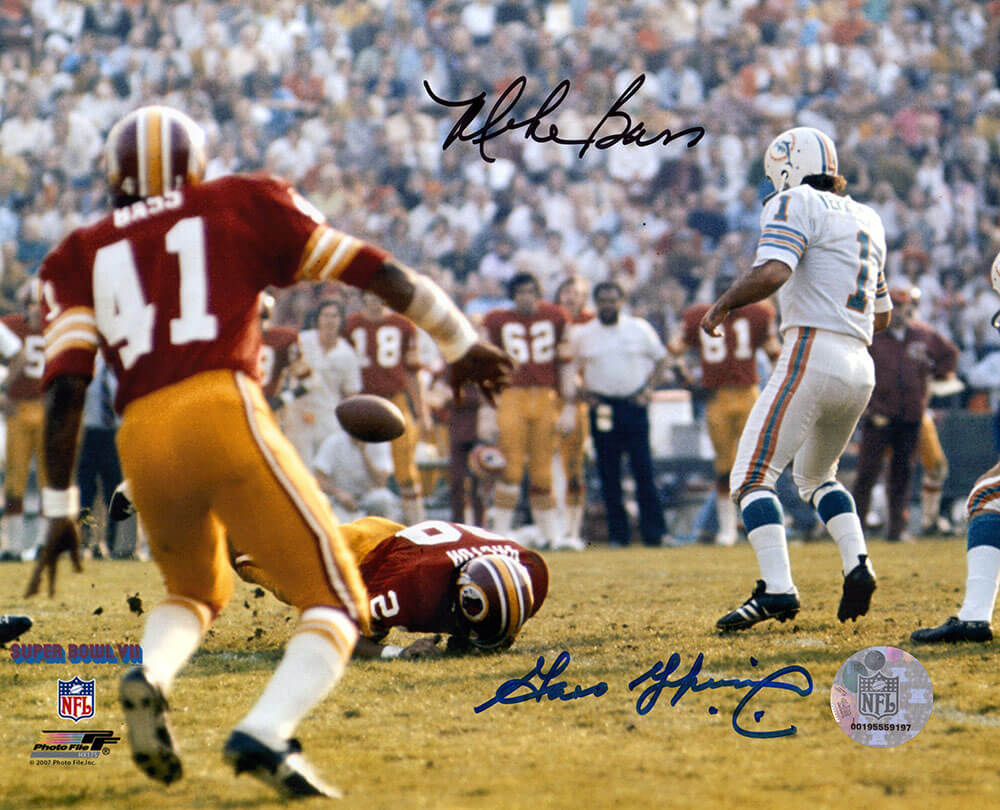 BAS08P301TW 8 x 10 in. Garo Yepremian & Mike Bass Dual Signed Miami Dolphins vs Washington Super Bowl VII Action Photo