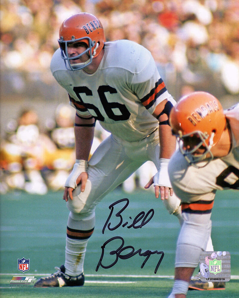 BER08P310TW 8 x 10 in. Bill Bergey Signed Cincinnati Bengals White Jersey Stance Action Photo