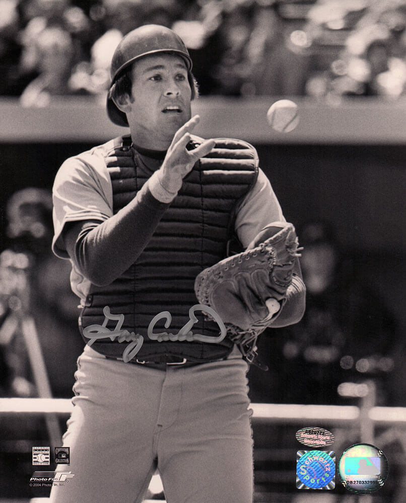 CAR08P117TW 8 x 10 in. Gary Carter Signed Montreal Expos Black & White Catching Photo - Silver