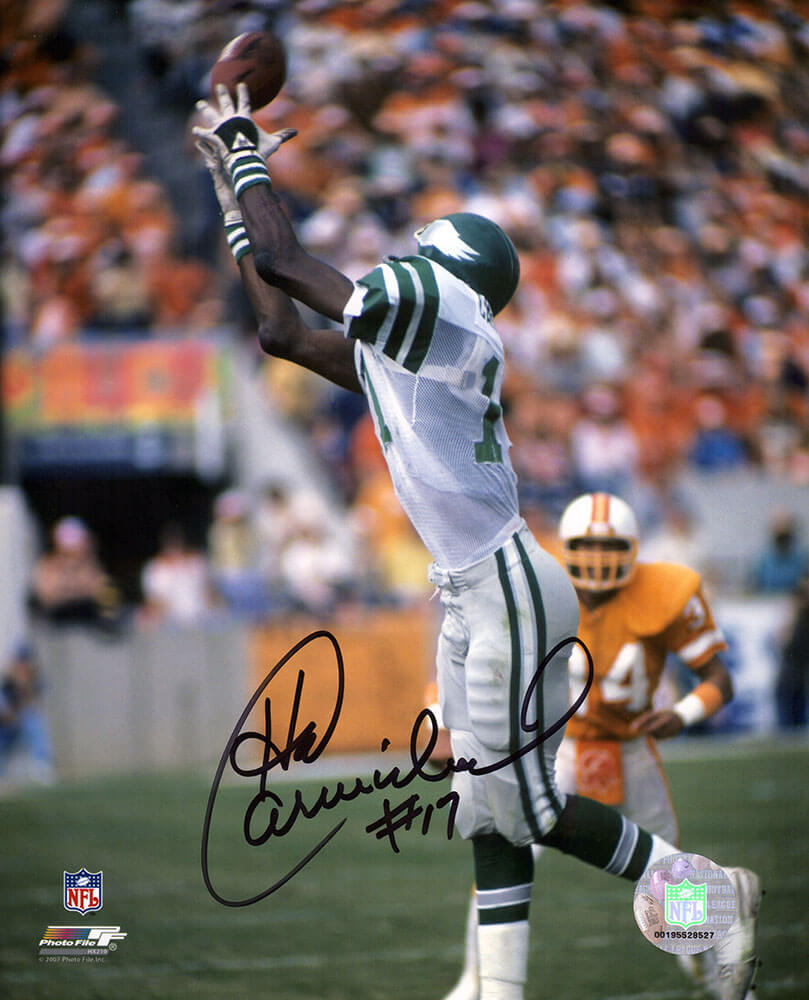 CAR08P341 8 x 10 in. Harold Carmichael Signed Philadelphia Eagles White Jersey Catching Football Photo