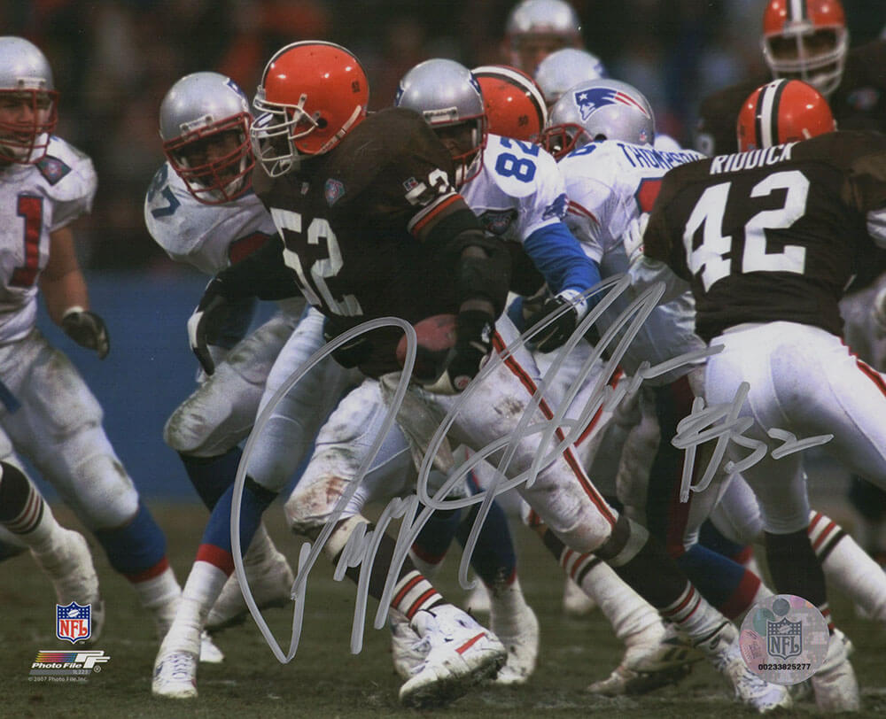 JOH08P312 8 x 10 in. Pepper Johnson Signed Cleveland Browns Action vs Patriots Photo