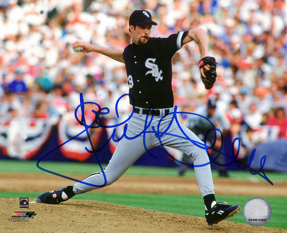 MCD08P105 8 x 10 in. Jack McDowell Signed Chicago White Sox Black Jersey Pitching Action Photo