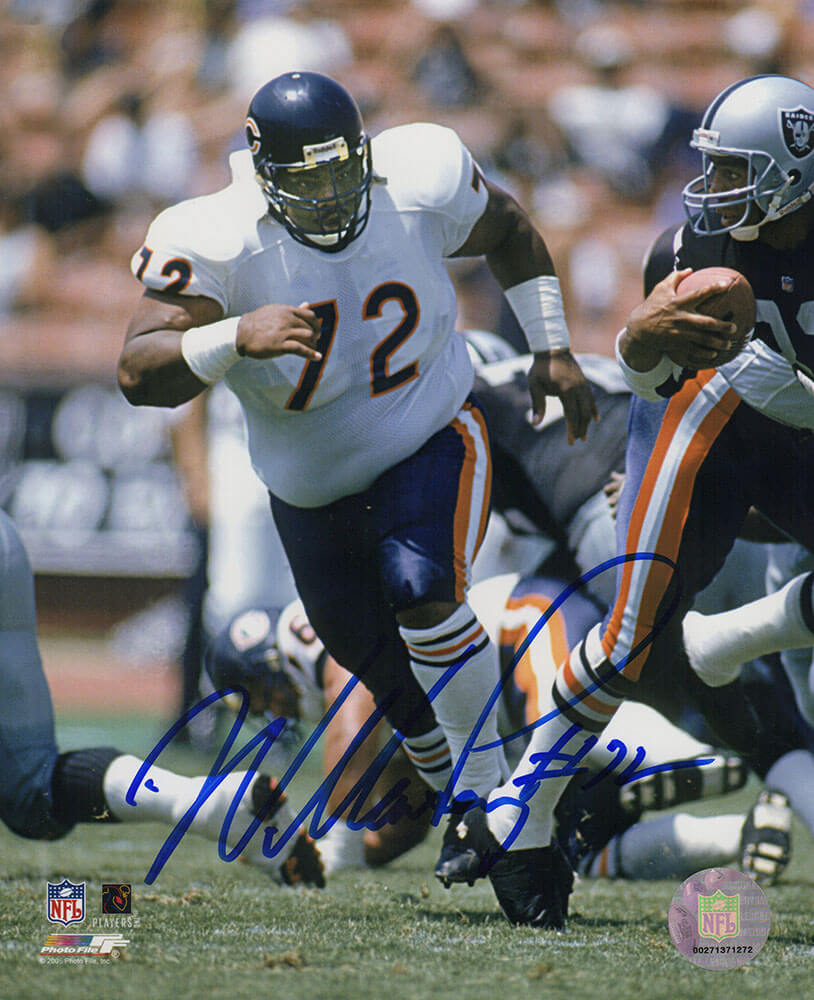 PER08P309 8 x 10 in. William Perry Signed Chicago Bears White Jersey Action vs. Raiders Photo