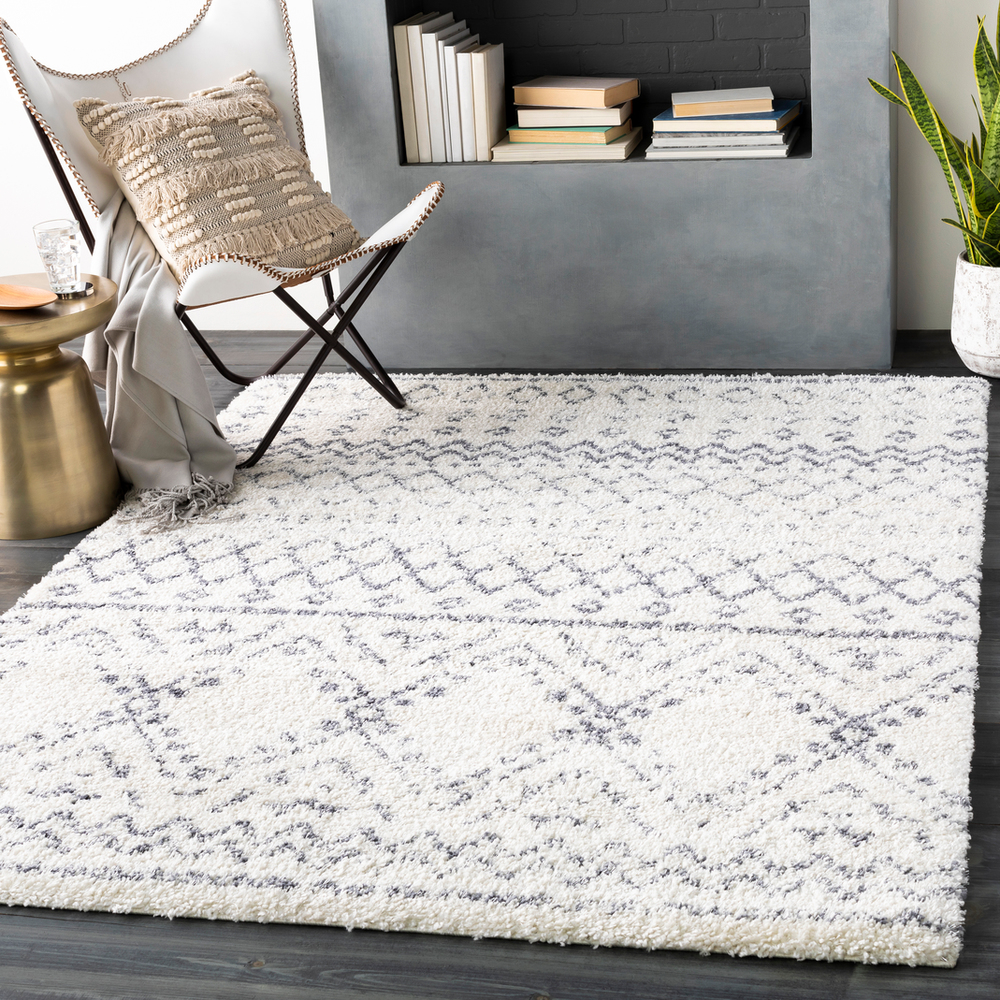 MRS2301-5373 5 ft. 3 in. x 7 ft. 3 in. Maroc Shag Machine Woven Rug, White & Medium Gray
