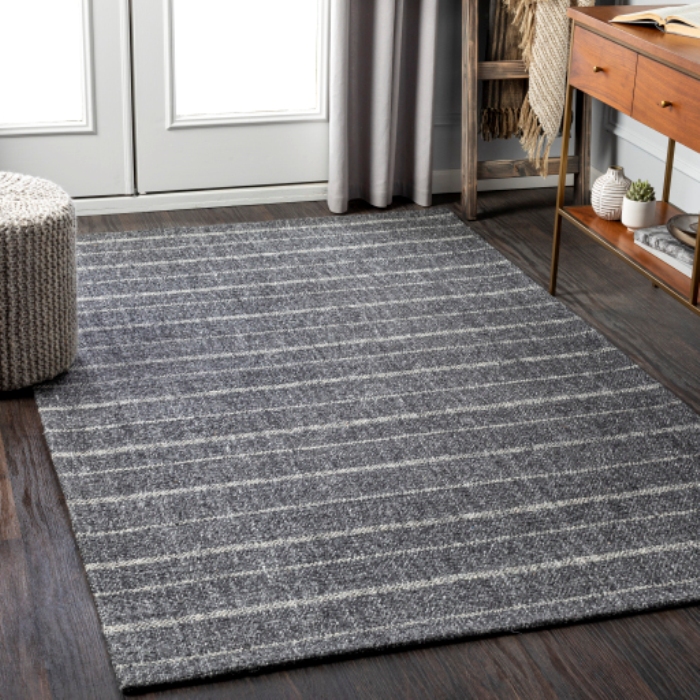 TAR2301-810 8 x 10 ft. Tartan Machine Woven Rug - Black, Light Gray & Gray