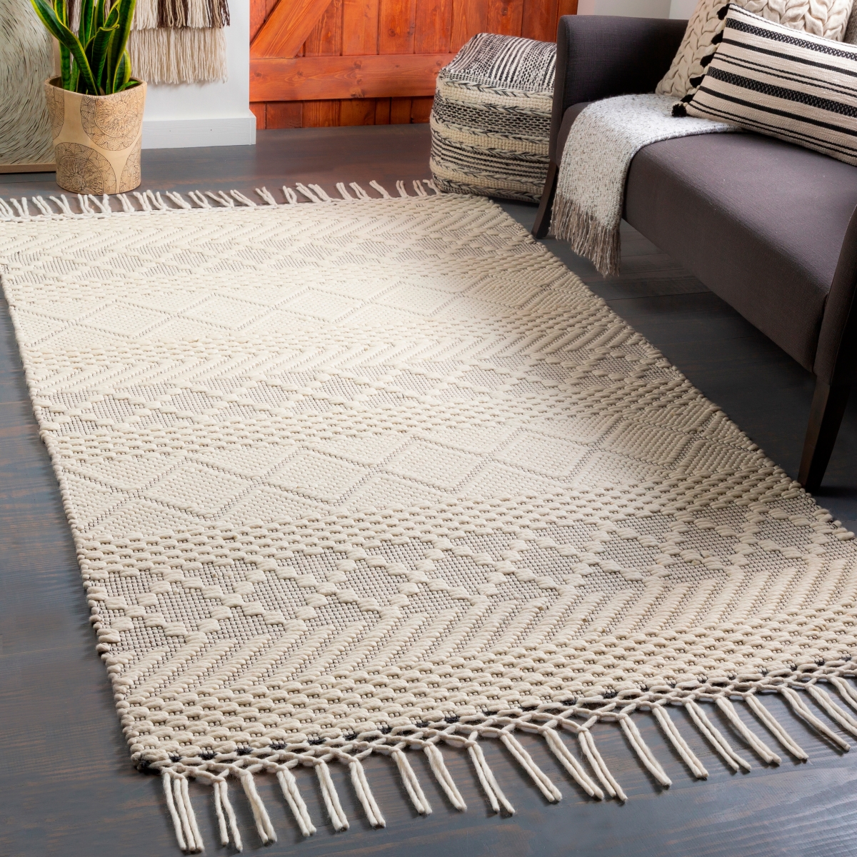 SIC2303-810 8 x 10 ft. Saint Clair Rectangle Area Rug, Black & Cream