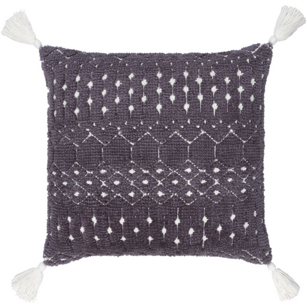 BRH007-1818D 18 x 18 in. Braith Knitted Pillow Kit - Medium Gray & Cream