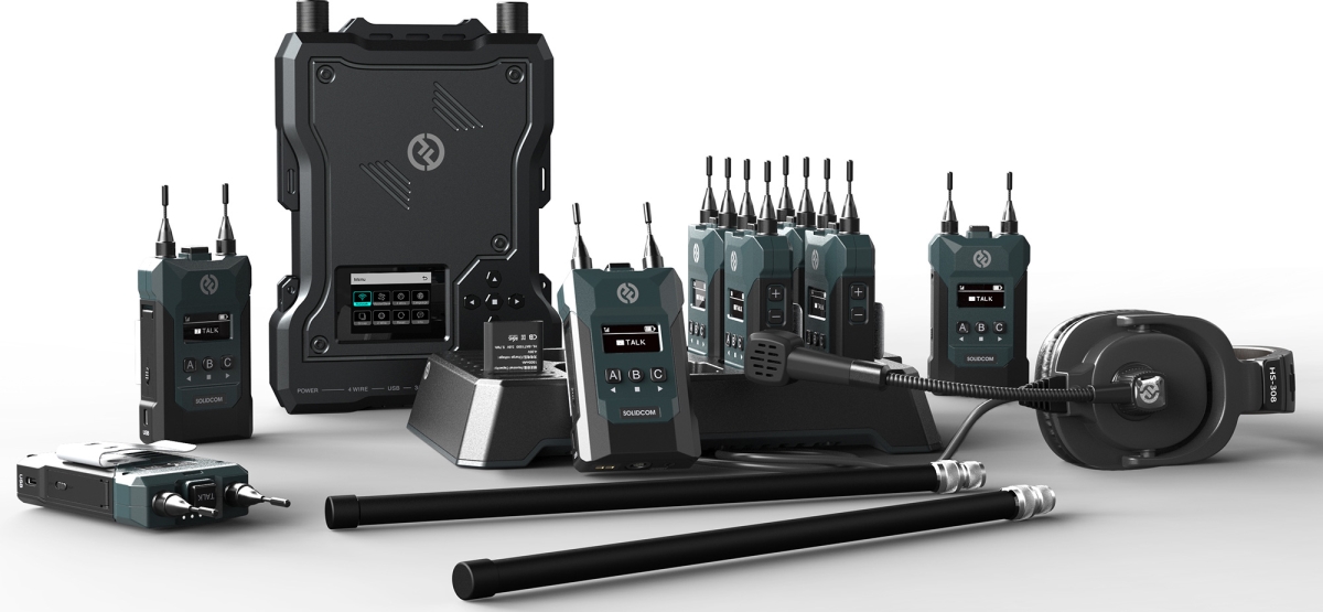 Picture of Hollyland HL-SOLIDCOMM1-8B 1.9GHz 200Hz to 7KHz Full Duplex Wireless Intercom System with 8 Beltpacks
