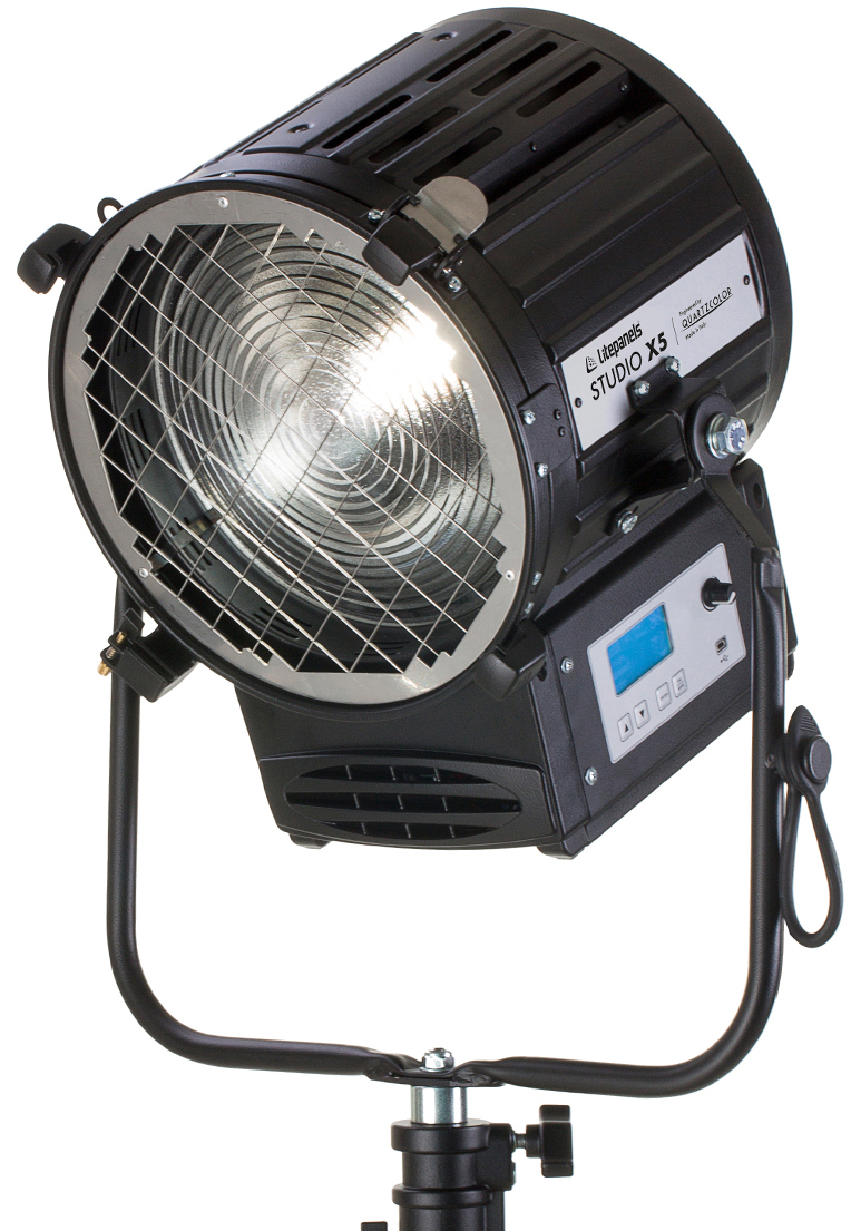 Picture of Litepanels LPAN-960-5311 200W Studio X5 Daylight LED Pole Operated & USB Power Cable Fresnel Light