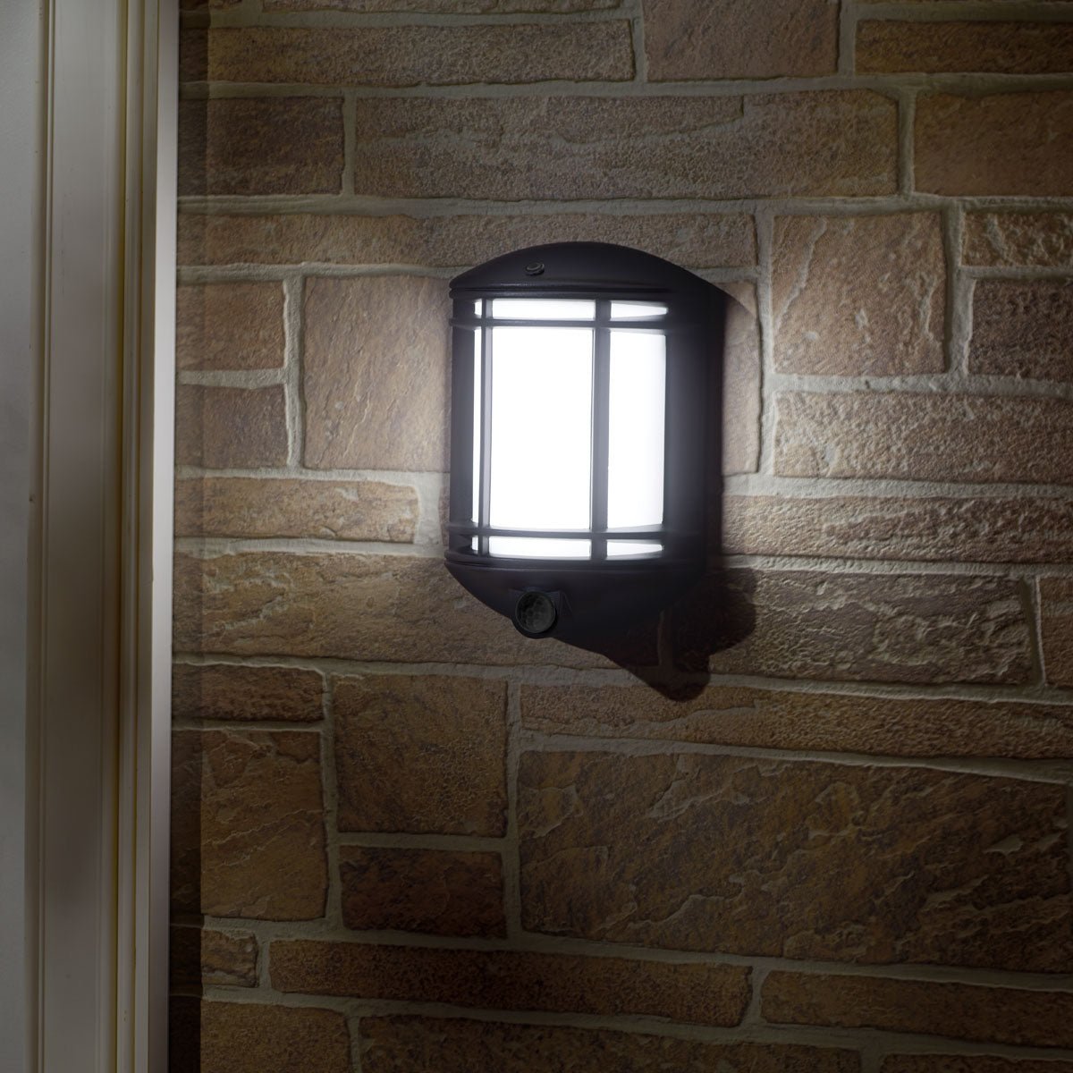 Picture of Its Exciting Lighting IEL-1300 Cambridge Battery-Powered Motion Sensor Light
