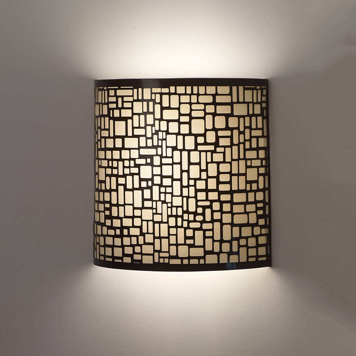 Picture of Its Exciting Lighting IEL-2901 London Barrel Sconce - White & Amber Flicker - Metal Work Collection