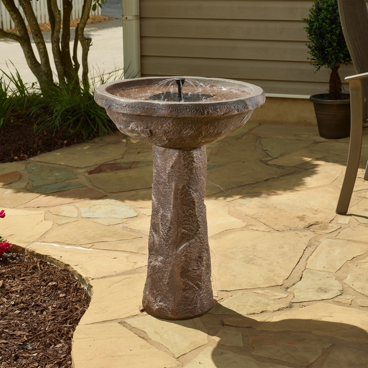 20388024 Bedrock IntelliSolar Birdbath with Remote