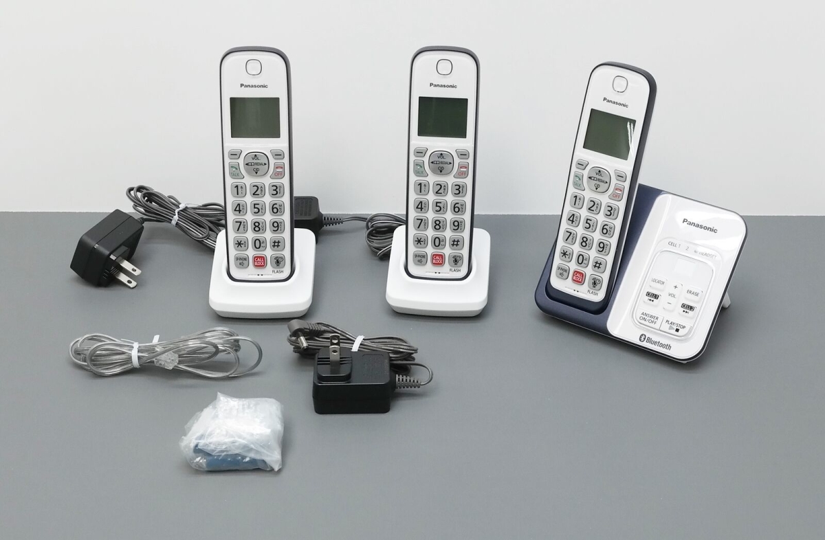 Picture of Panasonic KX-TGD863A 3 Handset Link 2 Cell Cordless Phone&#44; White & Navy Blue