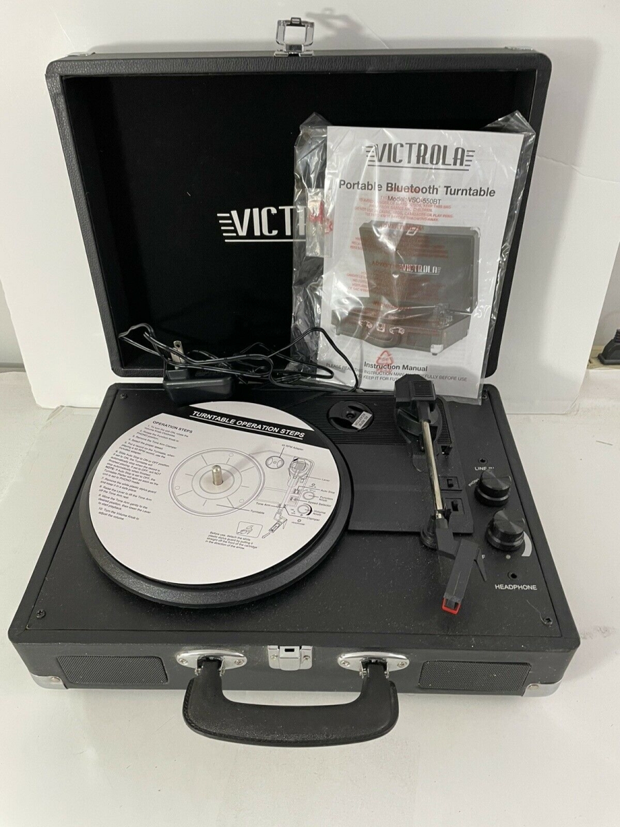 Picture of Innovative Technology INN-VSC-550-BLK Victrola 3-Speed Stereo Portable Vintage Turntable, Black