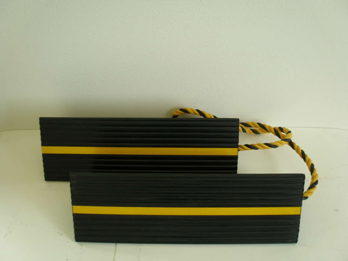 Aircraft Rubber Wheel Chock- Set of 2