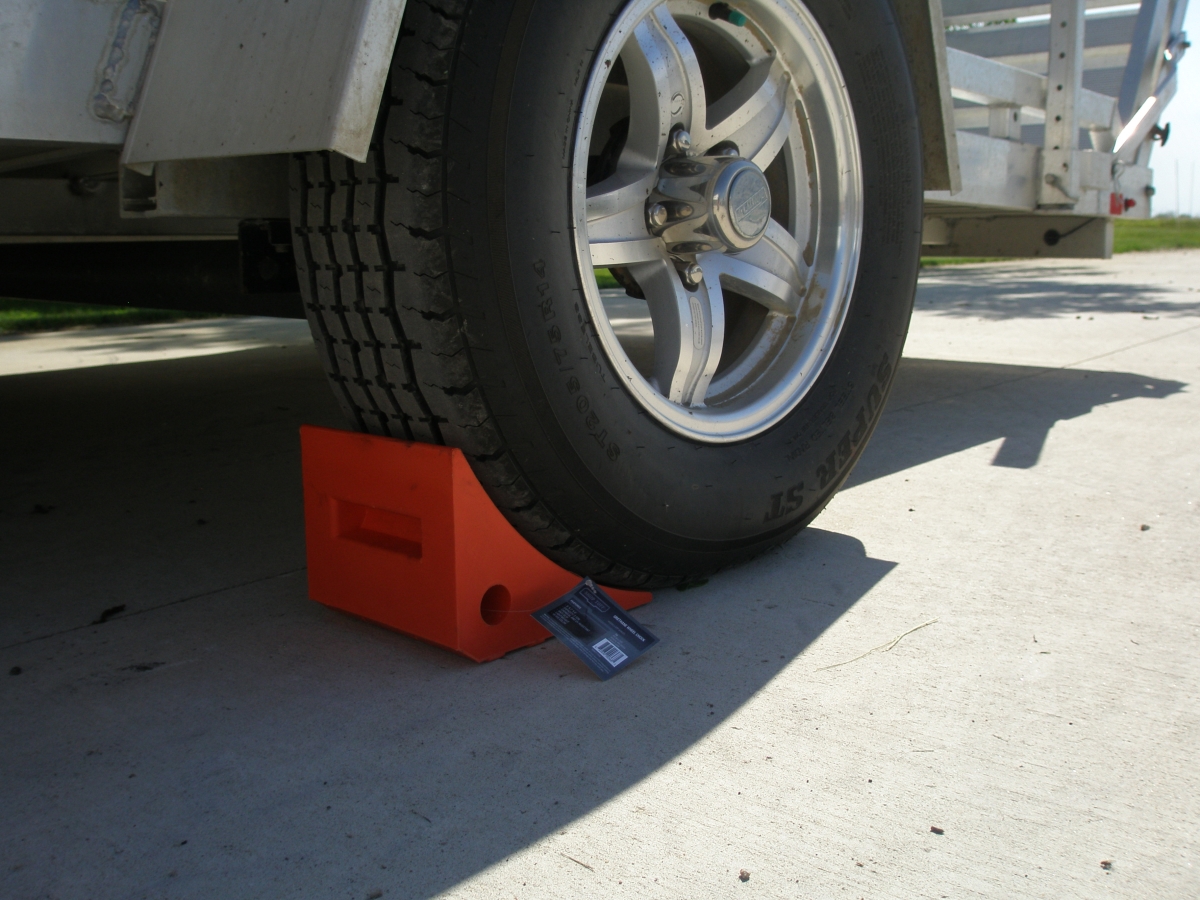 8 x 7 x 6 in. Urethane Wheel Chock - Pack of 12