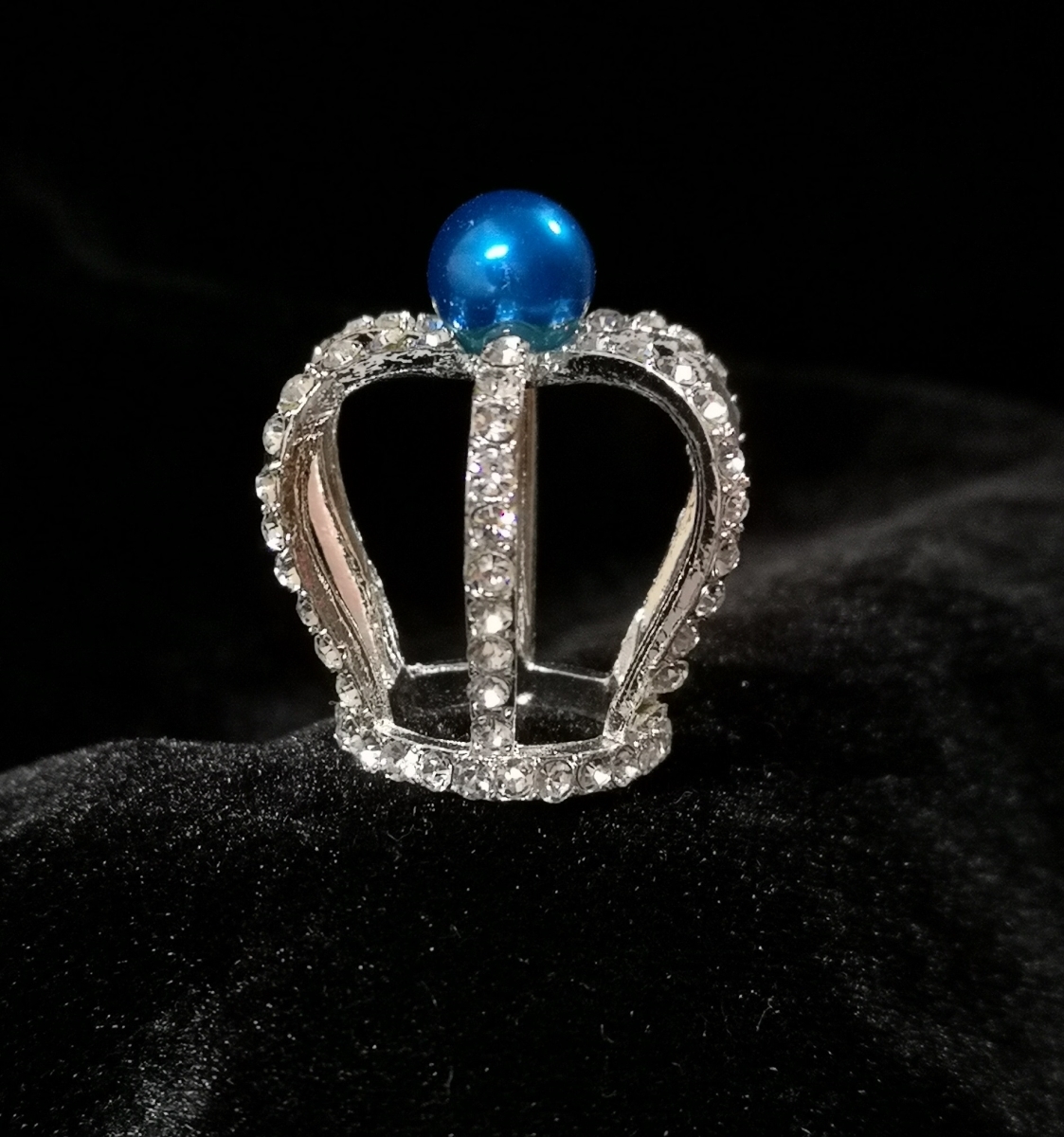3 oz Small Rhinestone Crown with a Royal Blue Pearl on Top - Silver