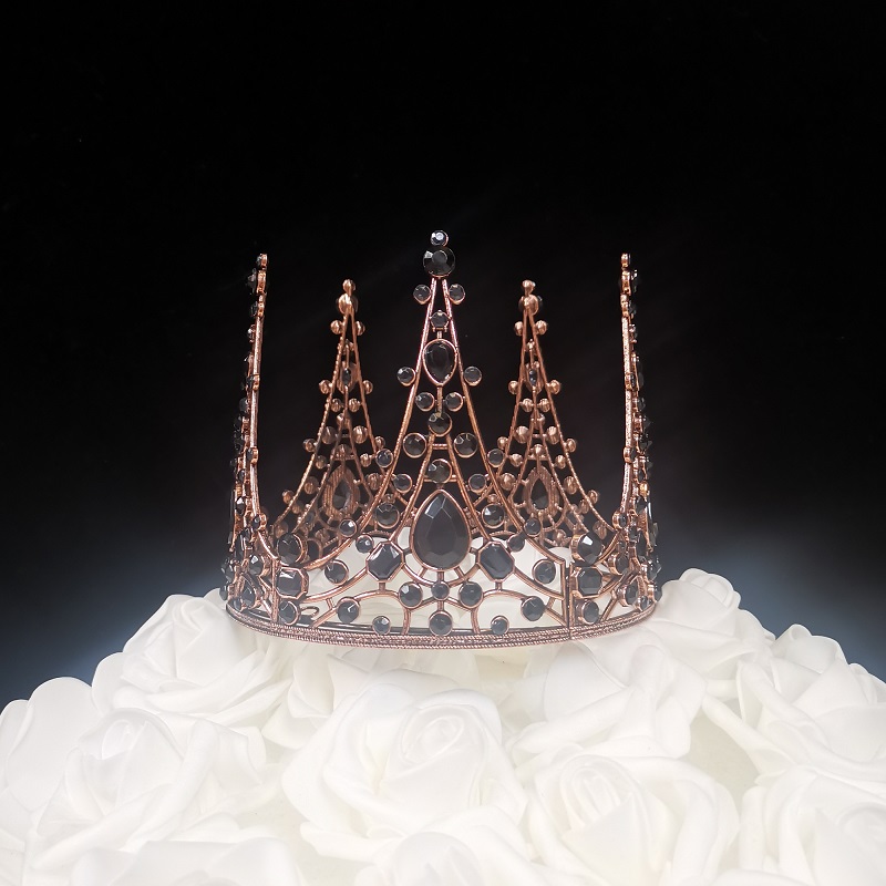 5.8 oz High Spiky Crown Cake Topper - Black