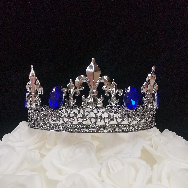 7.8 oz Fleur De Lis King Black Crown Cake Topper - Royal Blue