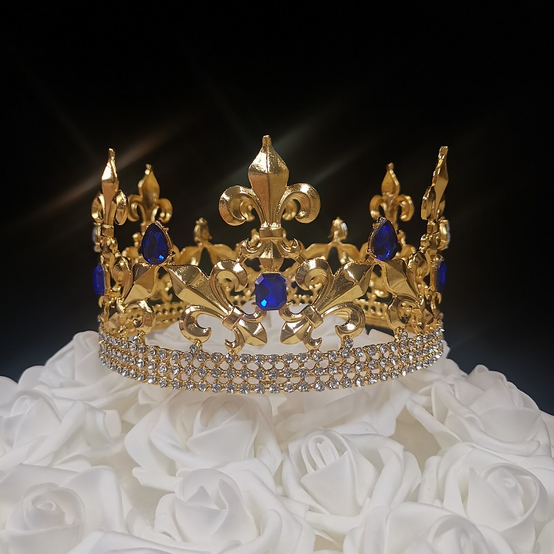 8.4 oz Fleur De Lis King Gold Crown Cake Topper - Royal Blue