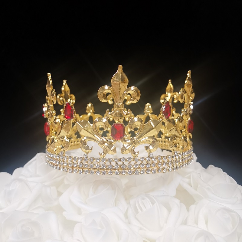 8.4 oz Fleur De Lis King Gold Crown Cake Topper - Red