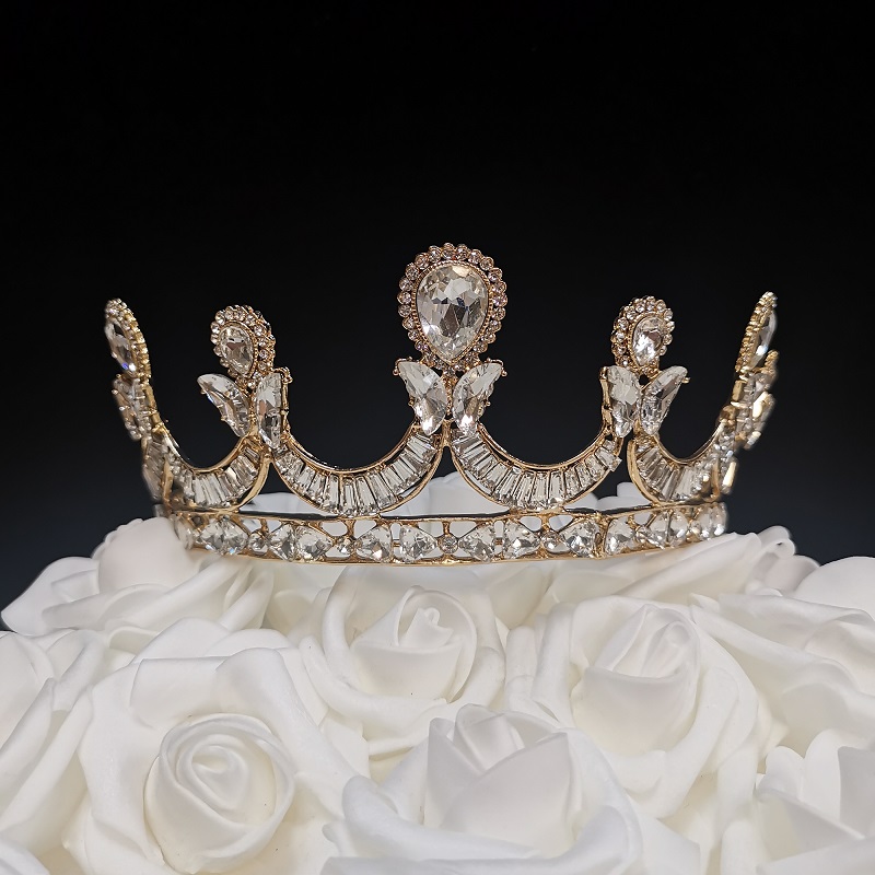 0.6 oz Wedding Tiara Cake Topper - Gold