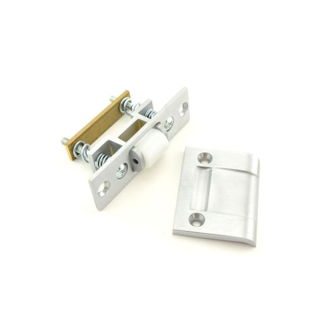 1559WA626 UL Heavy Duty Roller Latch with Cast Strike, Satin Chrome