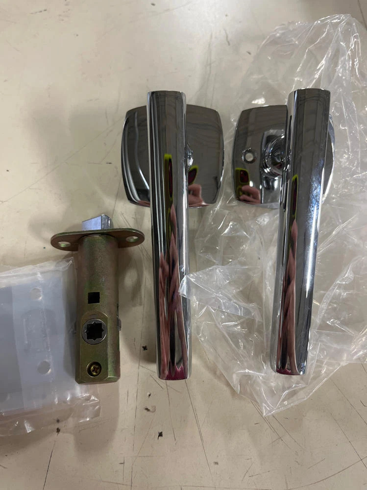 5326FRLUS26RH 2.375 in. Freestone Right Hand Backset Privacy Lever with Urban Modern Rose for 1.25 To 2 in. Door - Polished Chrome Finish