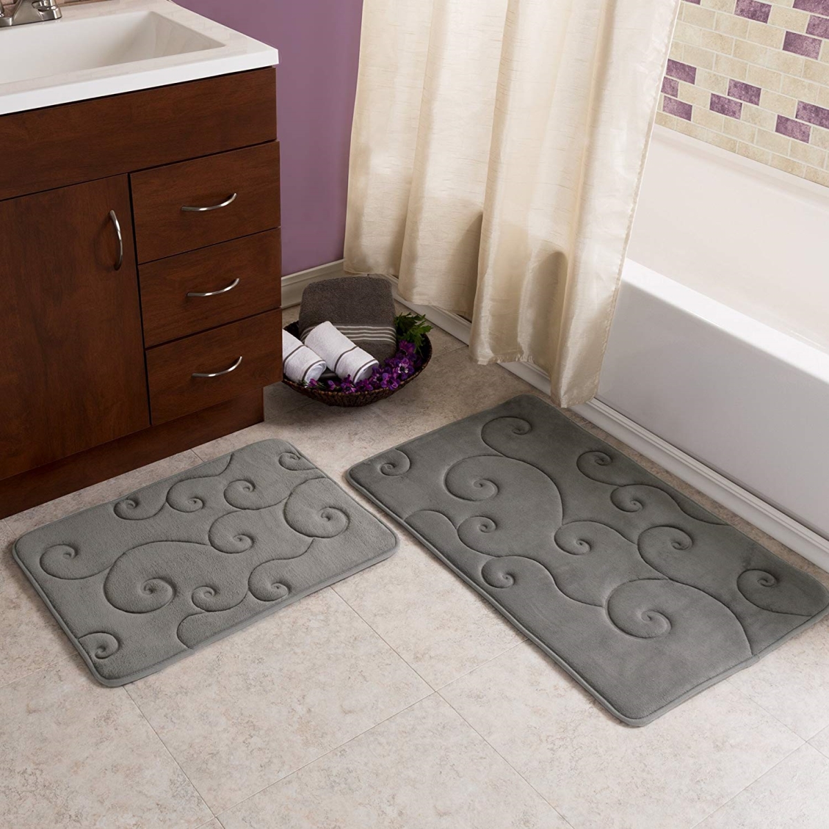 Picture of Bedford Home 67A-36789 2 Piece Memory Foam Bath Mat Set by Coral Fleece Embossed Pattern - Platinum