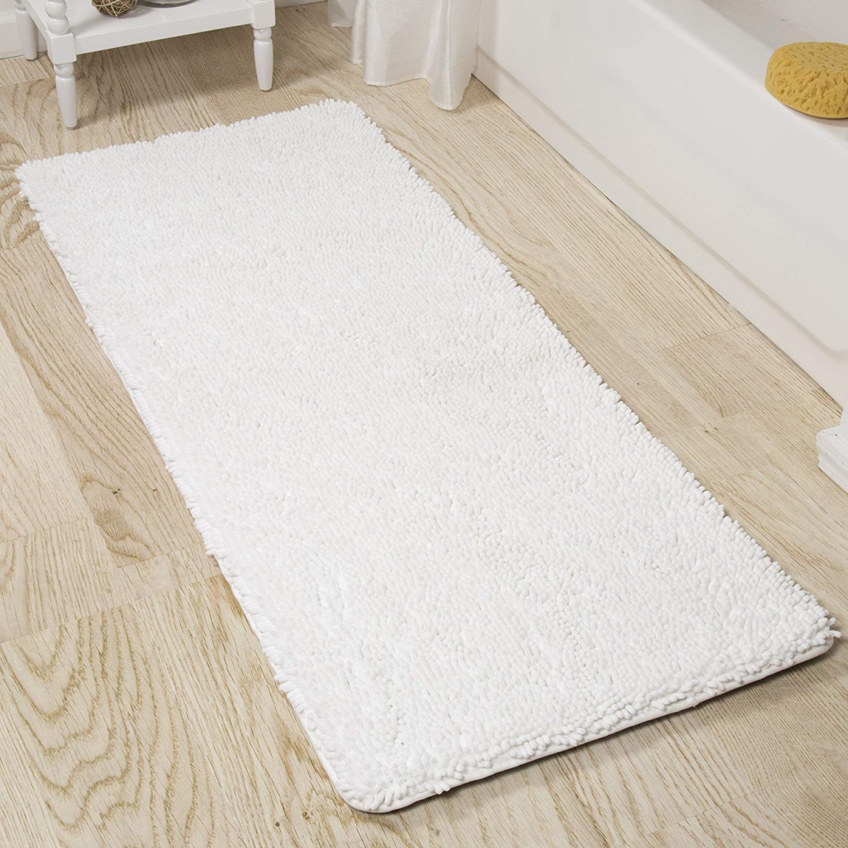 Picture of Bedford Home 67A-99148 Memory Foam Shag Bath Mat, 2 ft. by 5 ft. - White
