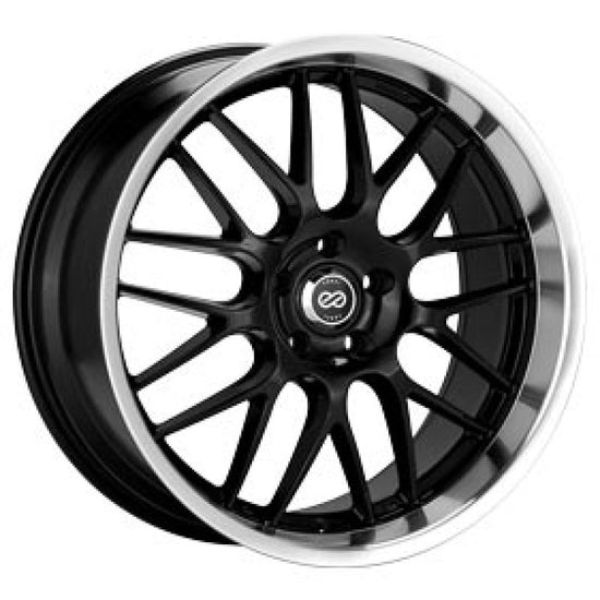 18 x 8 in. Lusso 40 mm Offset 5 x 120 mm Bolt Pattern Black with Machine Lip Wheel