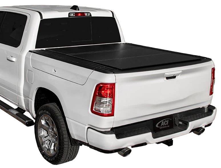 B1010079 LOMAX Tri-Fold Cover 4 ft. 5 in. Bed for 2022 Ford Maverick