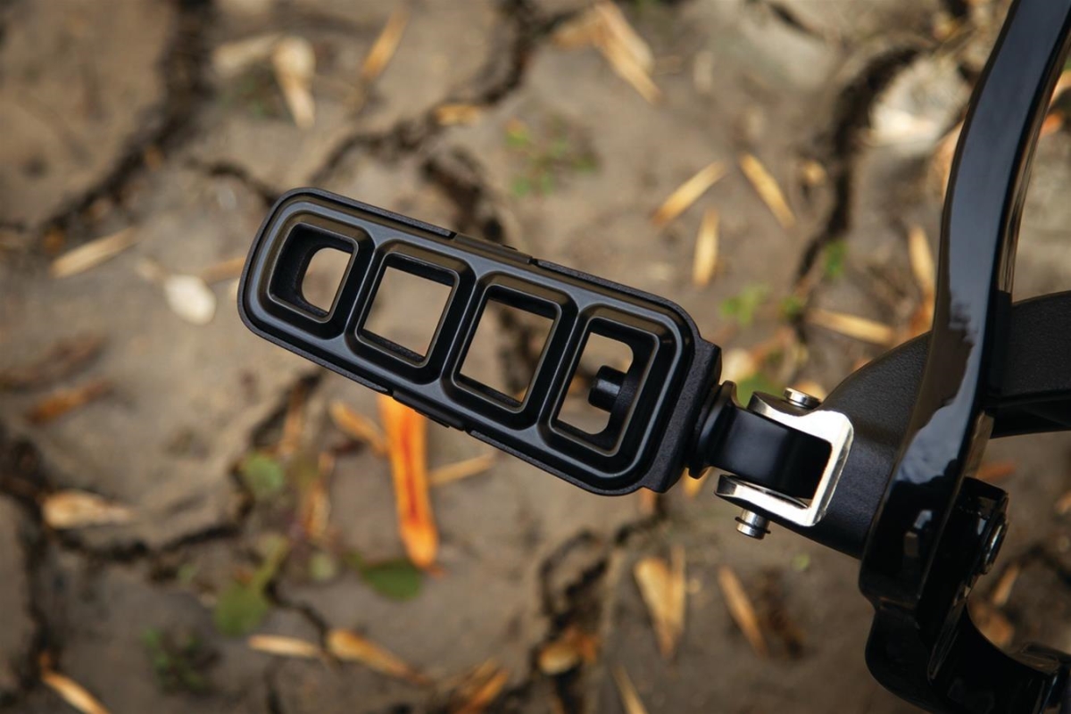 6667 Dillinger Pegs with Male Mount, Black