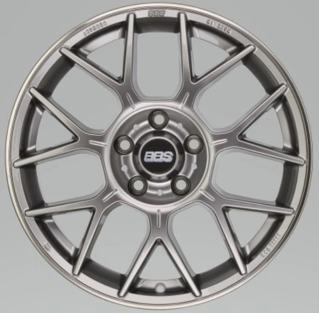 XR0108PG 18 x 8 in. 5x100 Bolt Pattern & 45 mm Offset 70 mm Hub Bore XR Gloss Platinum Wheel