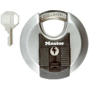 Picture of Master Lock 809077 3-0.13 in. Disc 80 mm Padlock