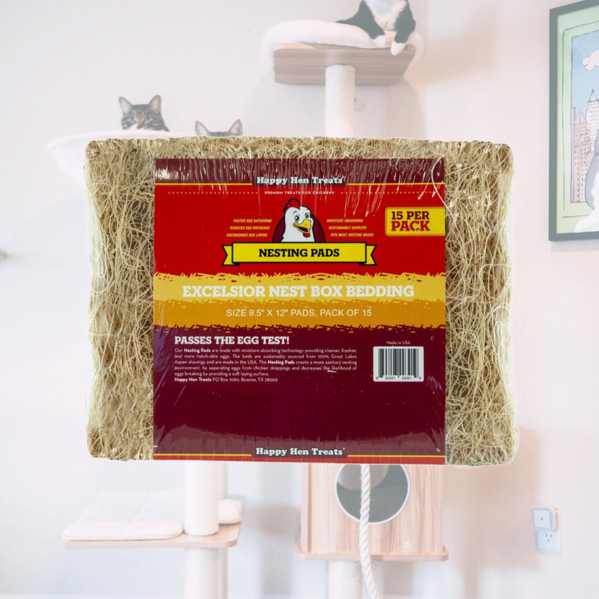 Picture of Happy Hen Treats 248847 9.5 x 12 in. Excelsior Poultry Pads - Pack of 15