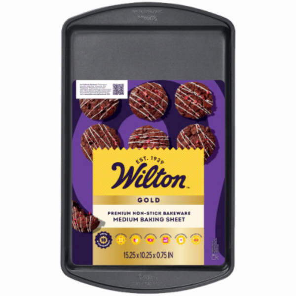 Picture of Wilton Industries 199697 15.25 x 10.25 in. Gold Non-Stick Bakeware Medium Baking Sheet