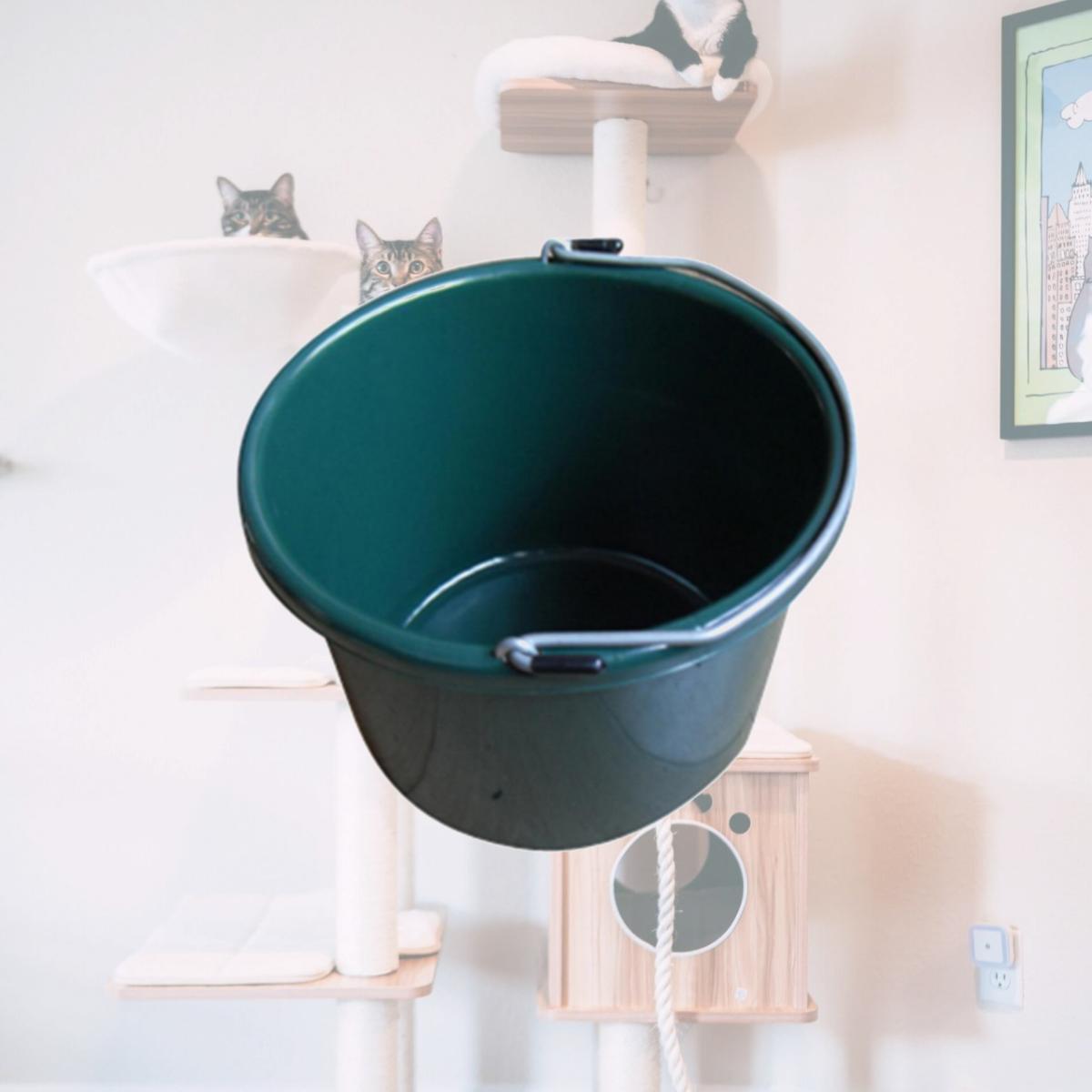Picture of Master Rancher MR8QP-UB-GRN 8 Quart Green Utility Bucket