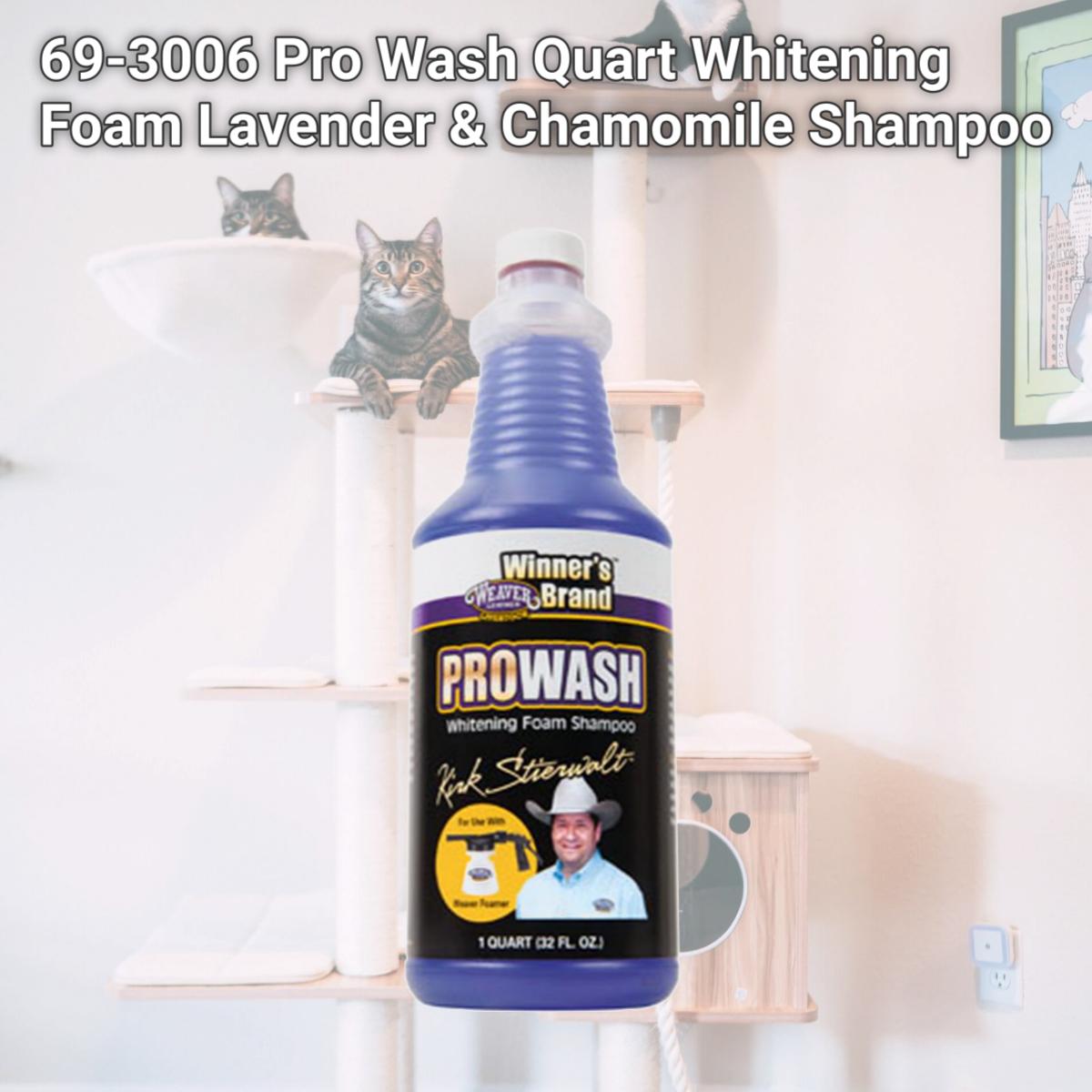 Picture of Weaver Leather 69-3006 Pro Wash Quart Whitening Foam Lavender & Chamomile Shampoo