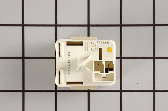 Picture of Whirlpool 8201647 Refrigerator Start Device