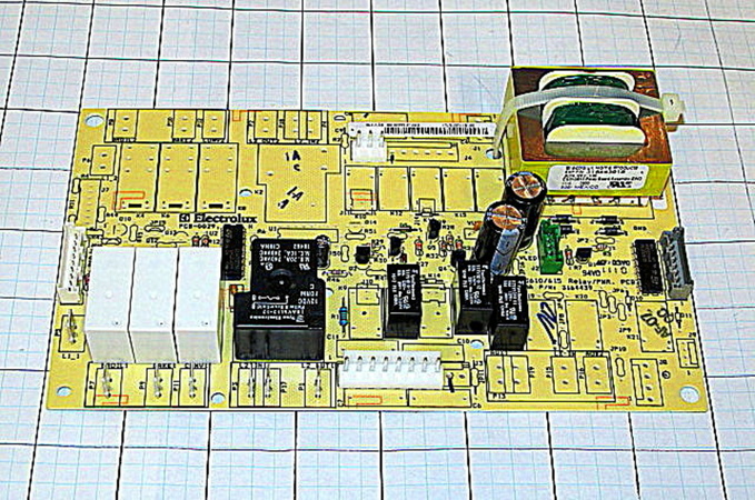 Picture of Frigidaire 316443918 Oven Relay Board