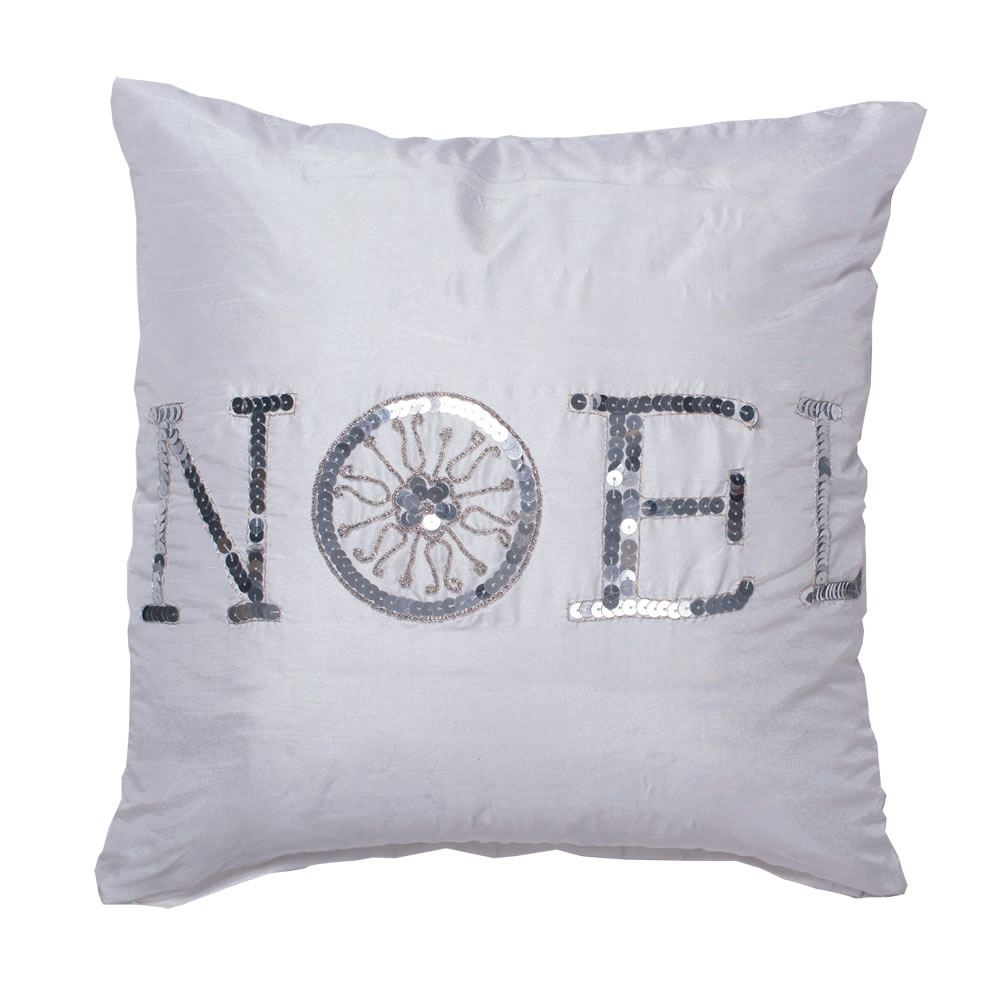 QTX17391 18 x 18 in. White Sequin Noel Pillow