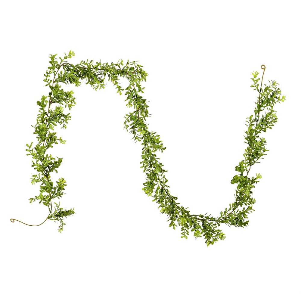 6 ft. Green Boxwood Moderne Garland