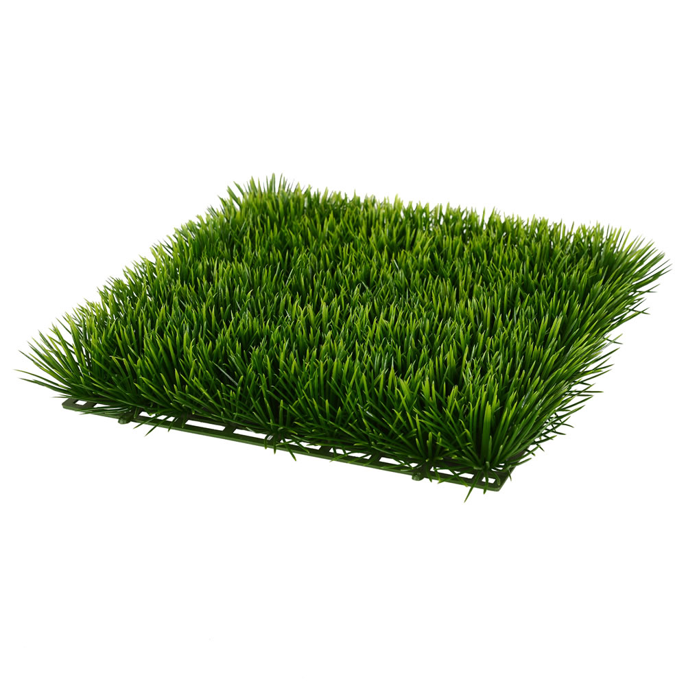 Picture of Vickerman FF181201 11 x 11 x 2.5 in. Green Grass Mat with UV Coated 