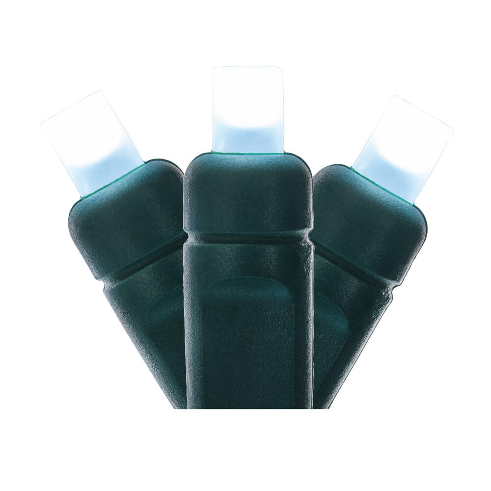 X6G6509FT 50 Light Frosted Twinkle Wide Angle Single Mold End-Connecting LED Light Set with 22 Gauge Green Wire - Pure White