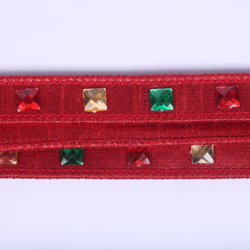 QK250303 0.75 in. x 10 Yard Red Metallic Red & Green & Gold Jewel Wired Ribbon