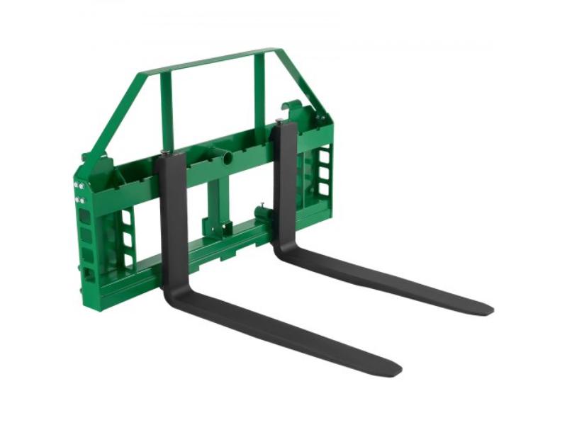CCMBTZJOHNDECMBDF001V0 Pallet Fork Frame Attachment with 36 in. Skid Steer Forks for JD Tractors