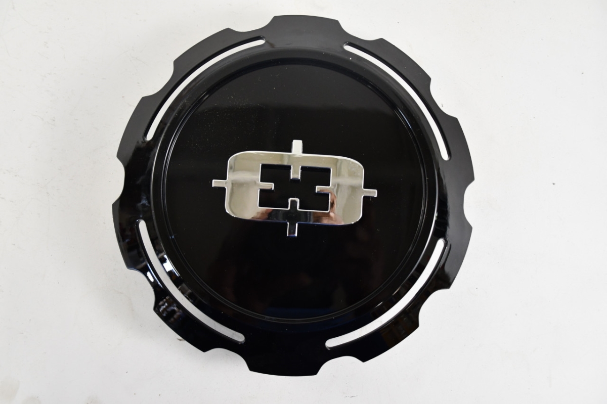 C390GB-8V Curved Bolton 390 Cap - Gloss Black