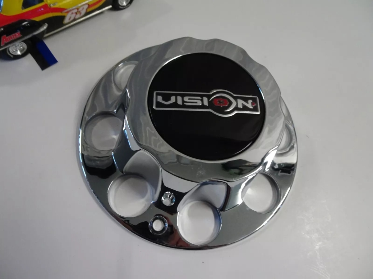 C81M-STD Center Cap for 8 x 165.1 - 170 mm Wheel - Chrome