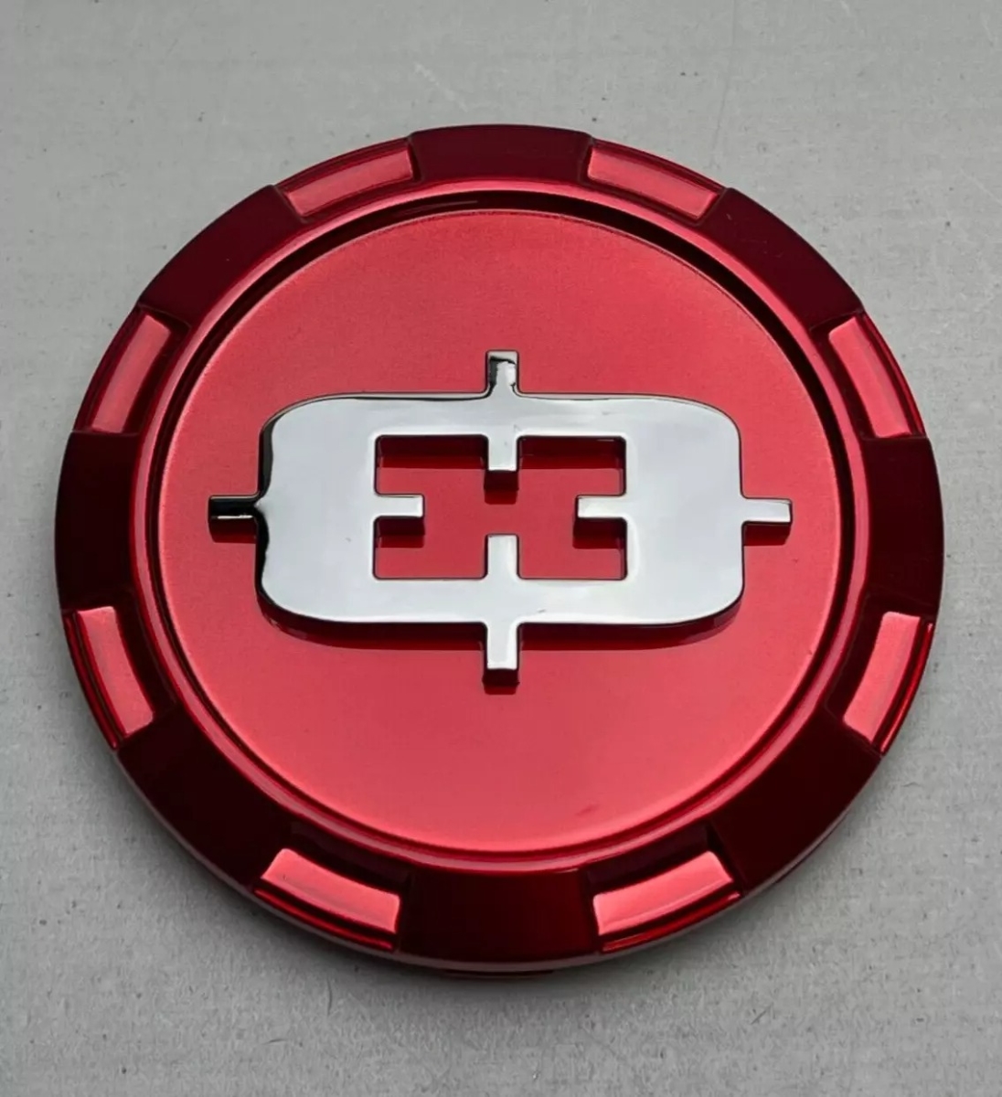 C402RT-6V Snap In Wheel Center Cap - Red & Chrome